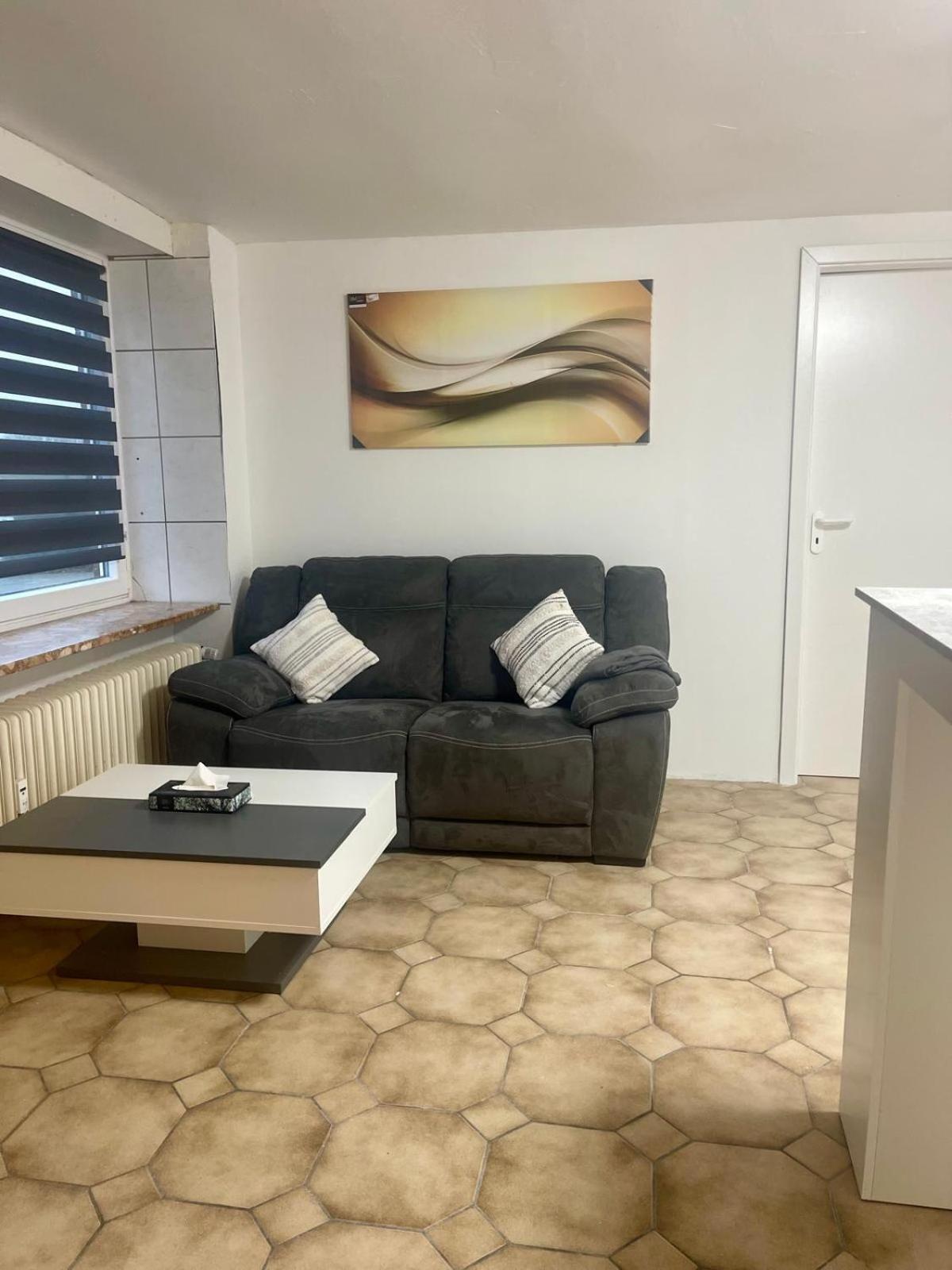 Meiks Apartment